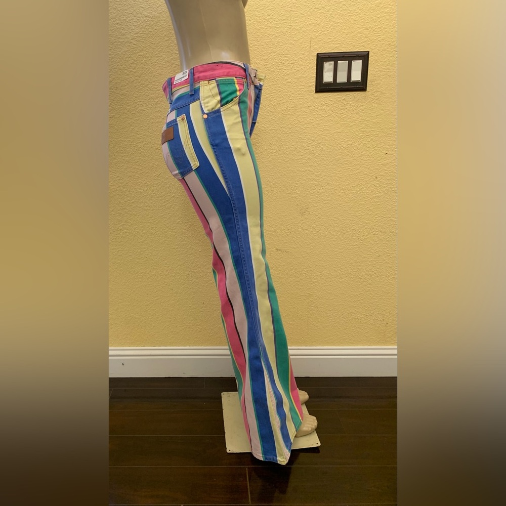 NWOT Free People x Wrangler Size 25x32 Wanderer 622 Rainbow Pop High Rise Jeans - Picture 5 of 16